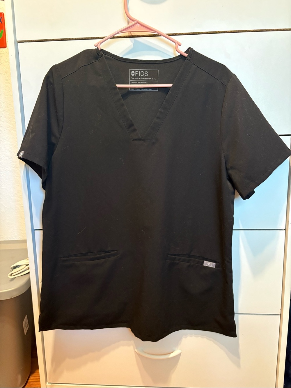 FIGS Black V-Neck Short Sleeve Scrub Top